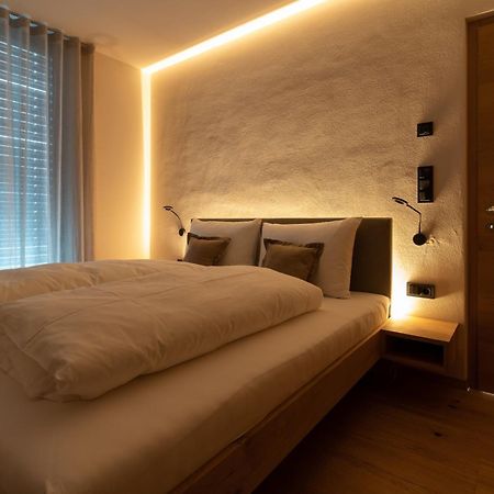 Feldhof Vilpian- Urlaub Auf Dem Bauernhof Apartment Bagian luar foto