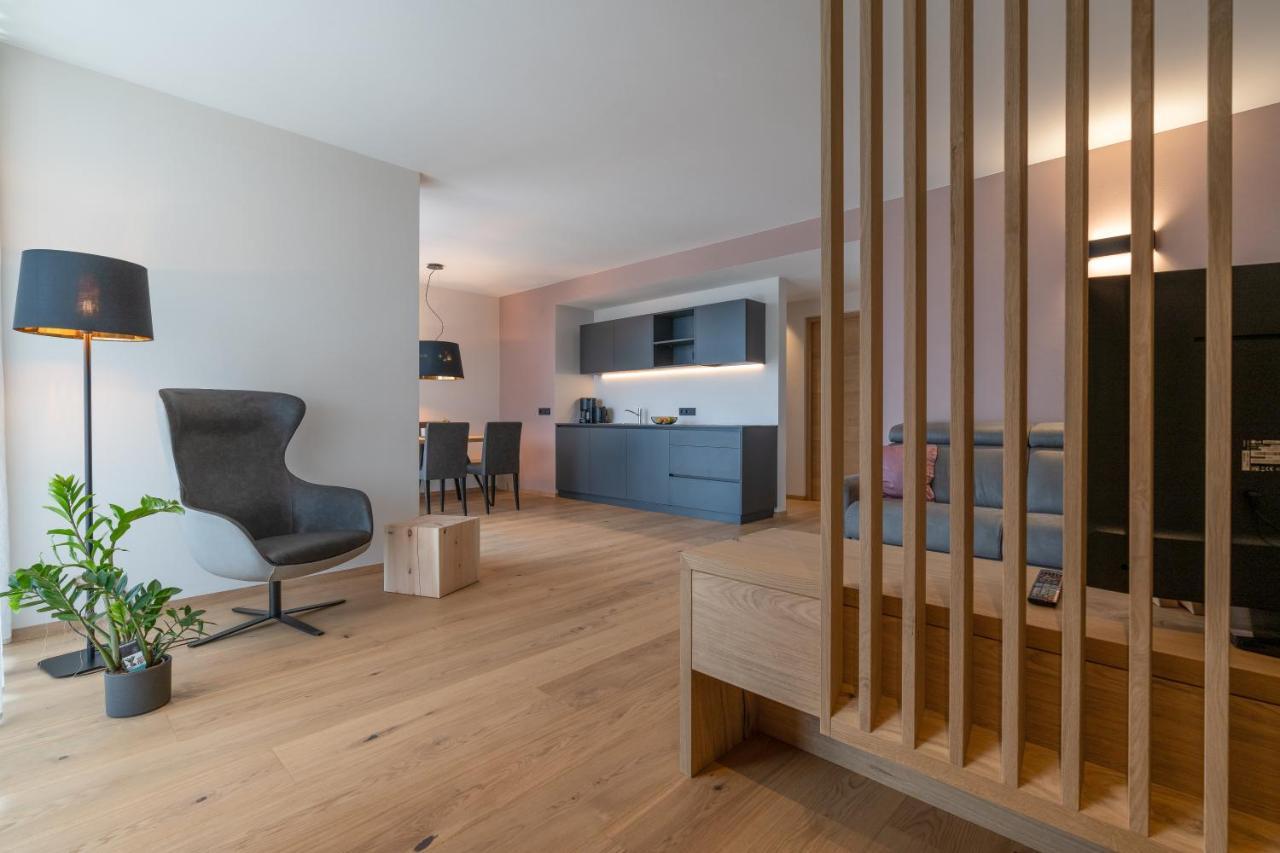 Feldhof Vilpian- Urlaub Auf Dem Bauernhof Apartment Bagian luar foto