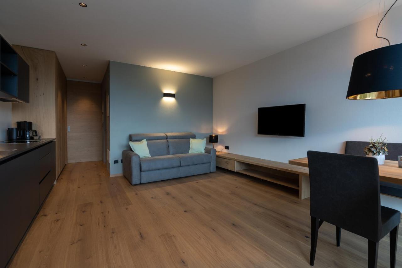 Feldhof Vilpian- Urlaub Auf Dem Bauernhof Apartment Bagian luar foto